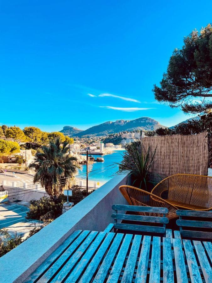 Au Bord De L'Eau Studio Climatise Avec Terrasse Et Vue Mer A 40M De La Plage Appartement Cassis Buitenkant foto