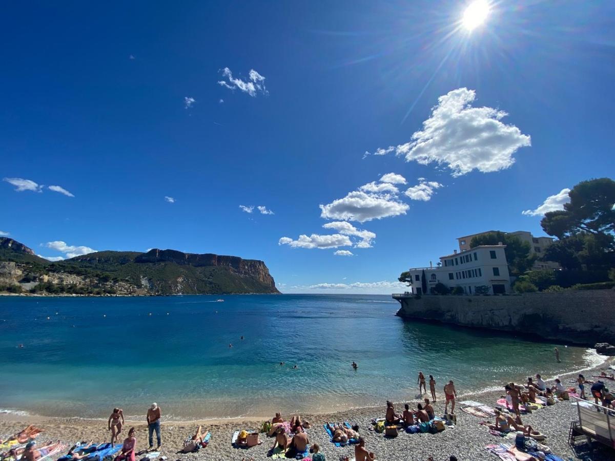 Au Bord De L'Eau Studio Climatise Avec Terrasse Et Vue Mer A 40M De La Plage Appartement Cassis Buitenkant foto